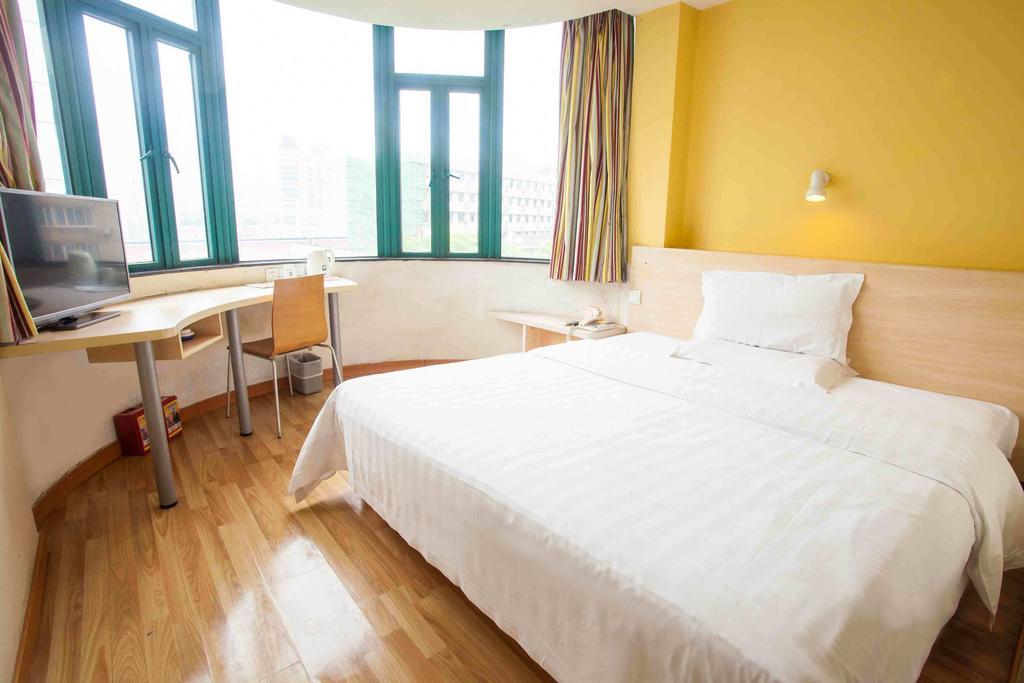7Days Inn Guangzhou Xinshi Pokój zdjęcie