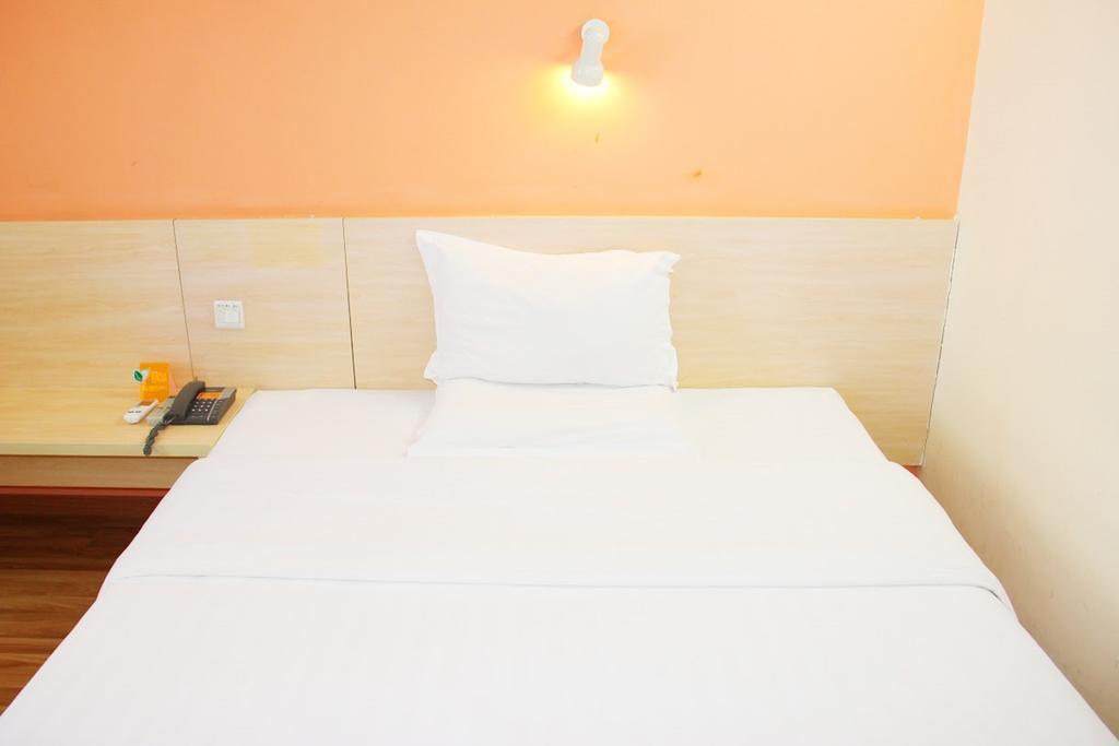 7Days Inn Guangzhou Xinshi Zewnętrze zdjęcie
