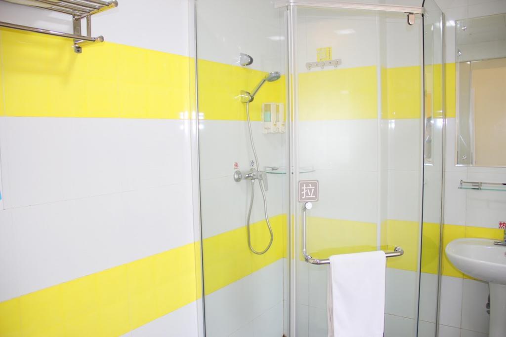 7Days Inn Guangzhou Xinshi Zewnętrze zdjęcie
