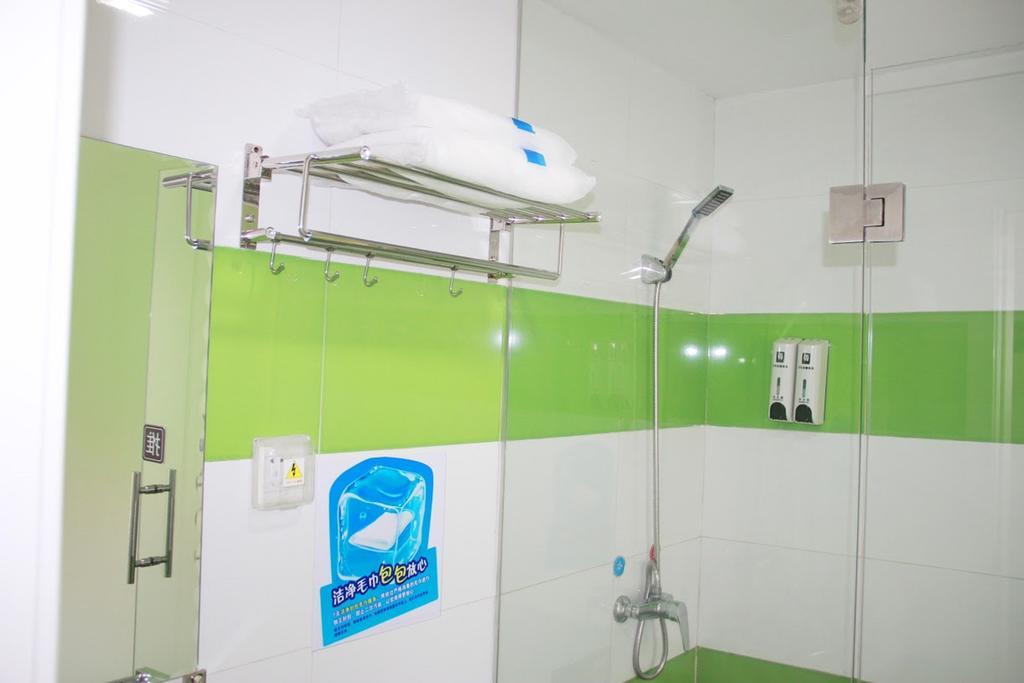 7Days Inn Guangzhou Xinshi Zewnętrze zdjęcie